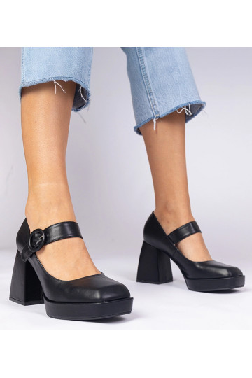 Zapatos de tacón negro con...