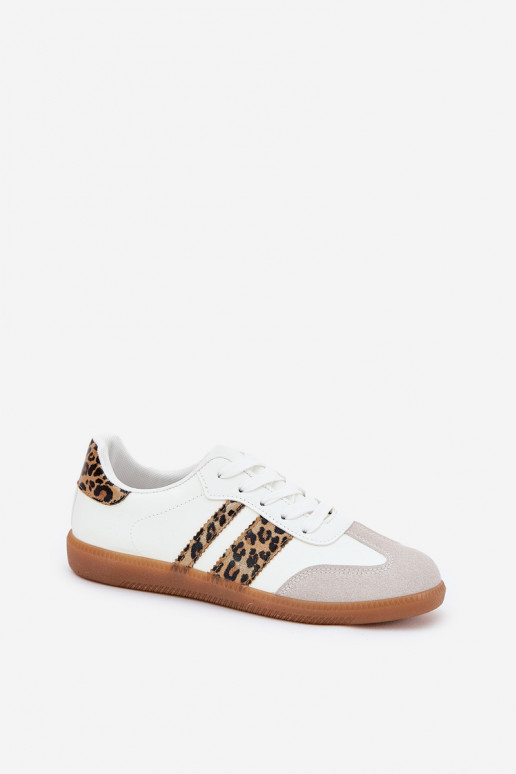 Bajo Zapatillas modelo zapatos. Femenino de cuero ecológico con estampados de piel de leopardo el color blanco Nonalorin