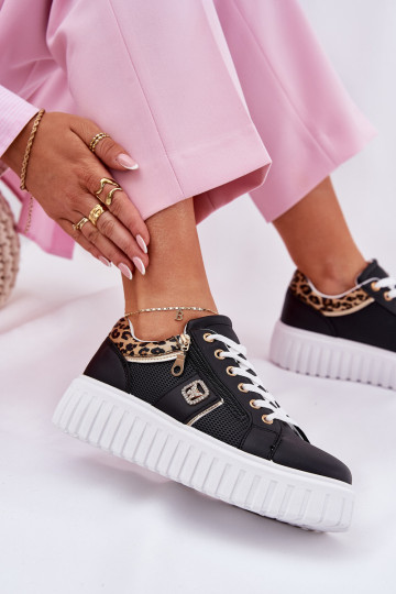 zapatillas Femenino con una plataforma de cuero ecológico con estampados de piel de leopardo de color negro Velionna