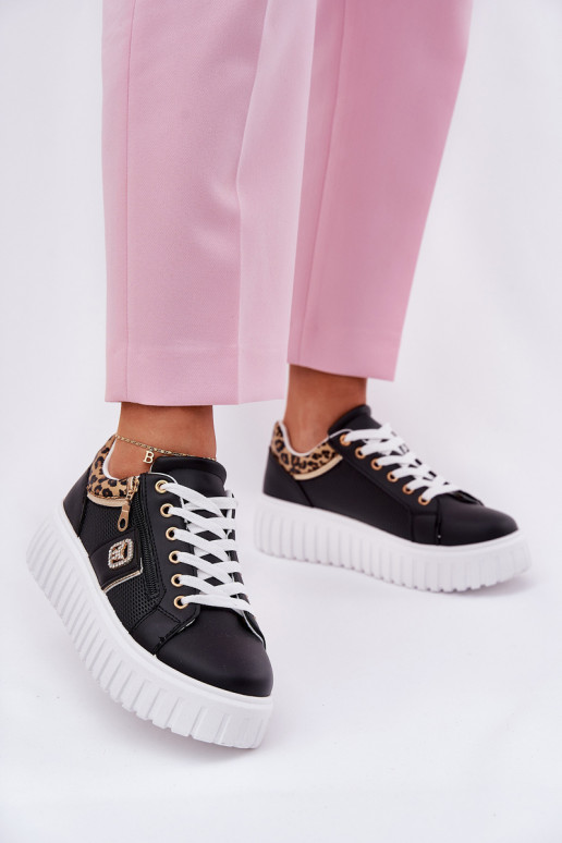 zapatillas Femenino con una plataforma de cuero ecológico con estampados de piel de leopardo de color negro Velionna