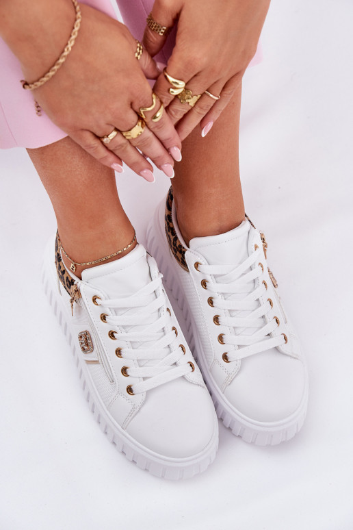zapatillas Femenino con una plataforma de cuero ecológico con estampados de piel de leopardo el color blanco Velionna