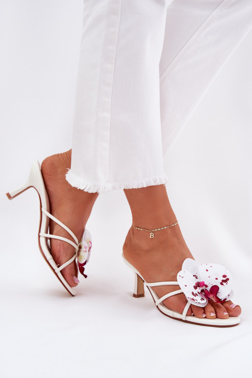 zapatillas de mujer con tacones finos Ze Sztucznym Una flor el color blanco Reyi