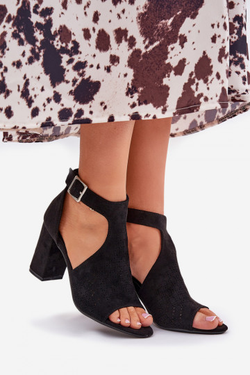 sandalias con elementos calados con tacones de gamuza ecológicaoAe de color negro Helori 2