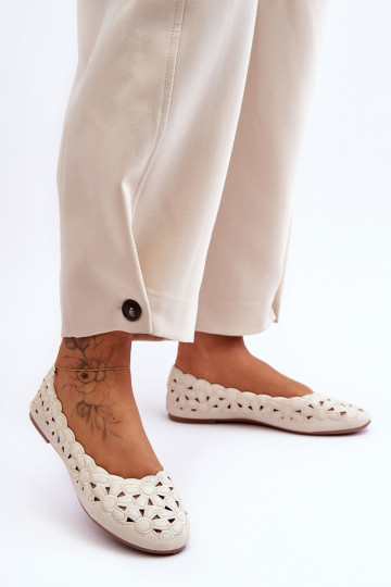 Zapatos calados brillantes beige Visionary