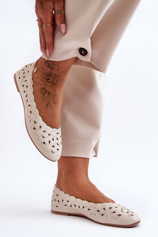 Zapatos calados brillantes beige Visionary