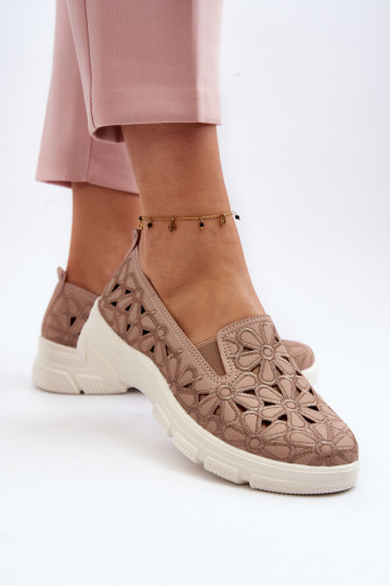 con elementos calados zapatos Femenino color rosa Emilei