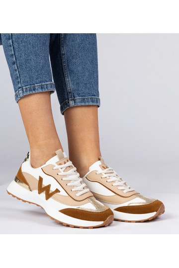 Zapatillas blancas y... 2
