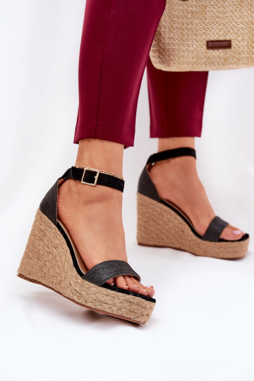 Sandalias para mujer con cuña con trenzado color negro Adelio