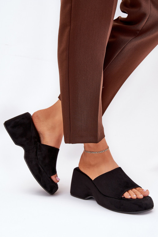 Eko Zapatillas de ante para mujer. con una plataforma I Koturnie de color negro Afisal