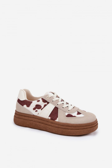 Zapatos de mujer modelo Sneakers con plataforma IN Łaty color arena Lincidi 2