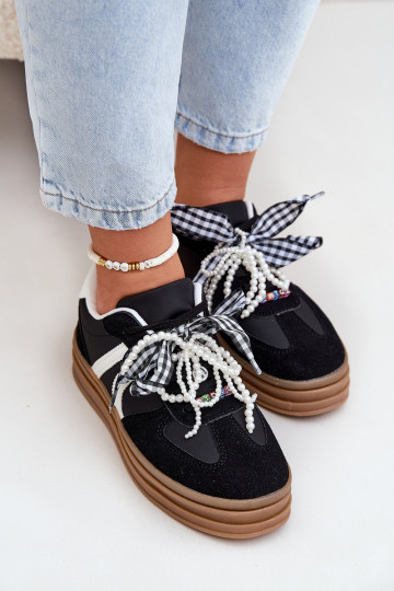 Zapatillas modelo batai Mujer con plataforma y bonitos detalles color negro Vinness 2