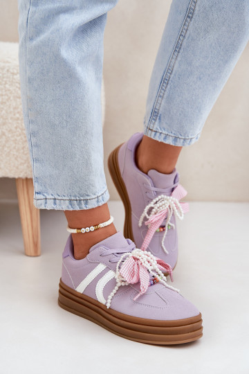 Zapatillas modelo batai Mujer con plataforma y bonitos detalles color violeta Vinness 2