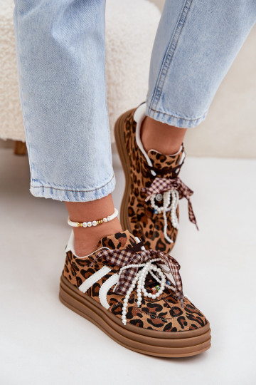 Zapatillas modelo batai Mujer con estampado de piel de leopardo con plataforma y bonitos detalles color marrón Vinness 2