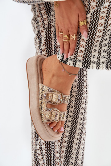 zapatillas de mujer con una plataforma con hebillas I Plecionką de color caqui Limme 2