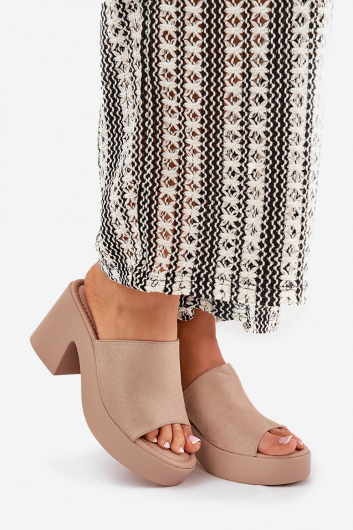 zapatillas de mujer con tacones y plataforma de color caqui Omeisa