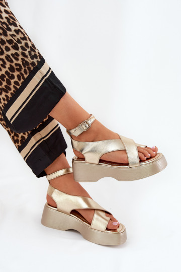 Sandalias de mujer con una plataforma I Koturnie Eko Piel color dorado Tenzorus