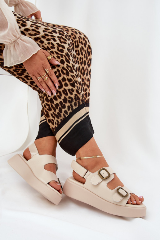 Sandalias de mujer con una plataforma I Koturnie con hebillas beige Genorre