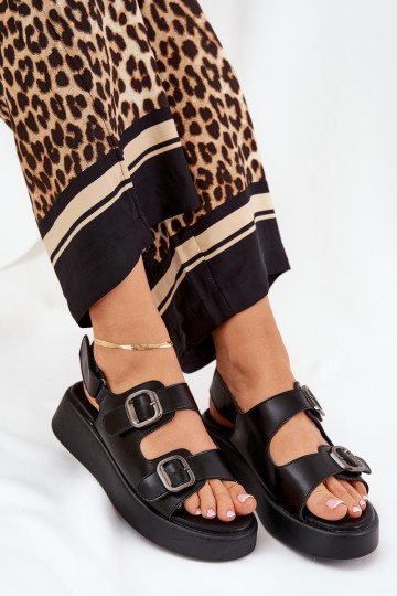 Sandalias de mujer con plataforma y cuña con hebillas en color negro Genorre