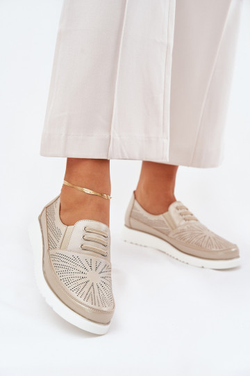 Zapatos de mujer de modelo slip-on con elementos de perforación color oro Azethia 2