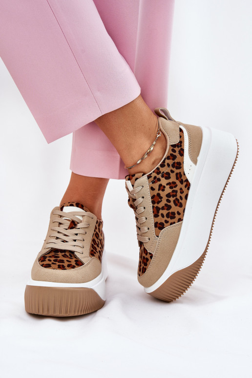 Zapatillas modelo zapatos. Femenino con una plataforma con estampados de piel de leopardo beige Tamorniel