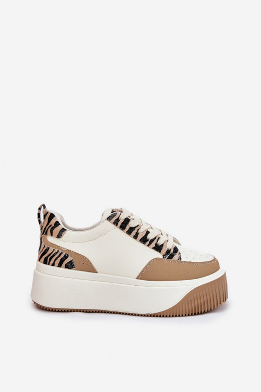 Zapatillas modelo zapatos. Femenino con una plataforma Zebra beige Tamorniel