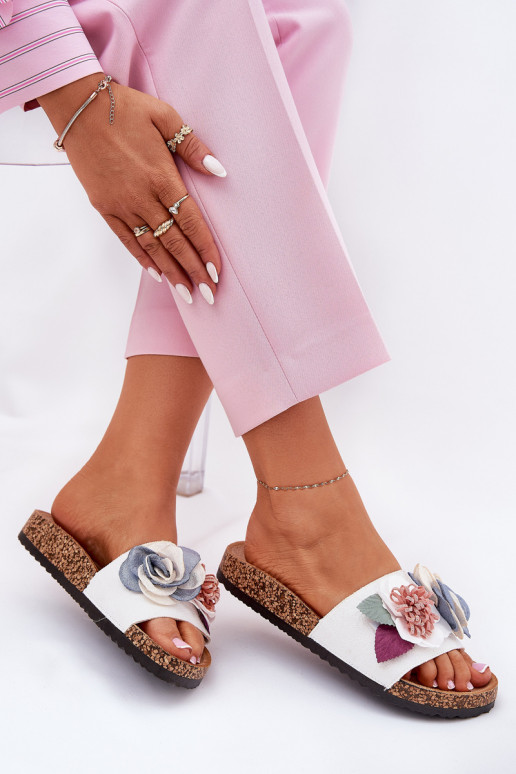 zapatillas de mujer Con flores con una plataforma el color blanco Zinrosa