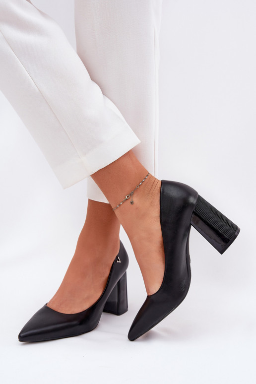 Estilo elegante Zapatos con tacones Vinceza 62220 de color negro