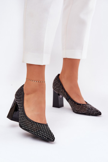 Zapatos decorados con malla y tacones Vinceza 62211 color negro