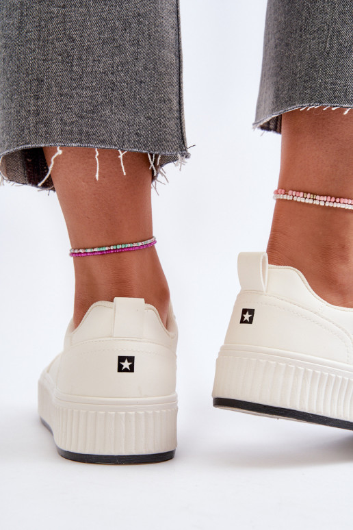 Zapatillas modelo zapatos. Femenino con una plataforma Big Star NN274254 el color blanco Zapatillas modelo zapatos. Femenino con una plataforma Big Star NN274254 el color blanco