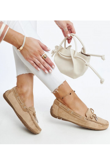 Mocasines marrones con lazo... 2